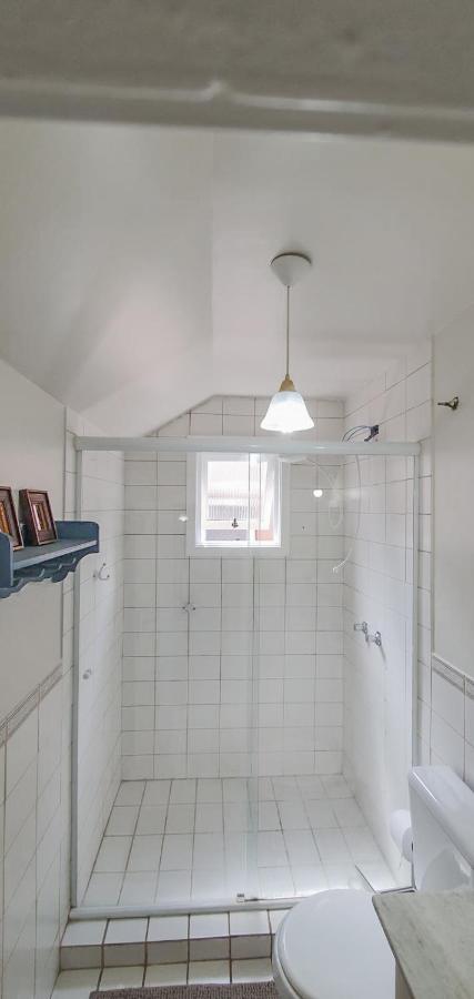 Duplex Floresta Negra - Sua Base Perfeita Em Gramado! Otima Localizacao Lagonegro 500M - 02 Quartos E 02 Banheiros Para Familia Em Condominio Fechad0, Cozinha Completa Com Garagem E Portaria 24H Eksteriør billede