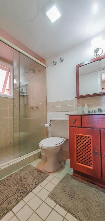 Duplex Floresta Negra - Sua Base Perfeita Em Gramado! Otima Localizacao Lagonegro 500M - 02 Quartos E 02 Banheiros Para Familia Em Condominio Fechad0, Cozinha Completa Com Garagem E Portaria 24H Eksteriør billede
