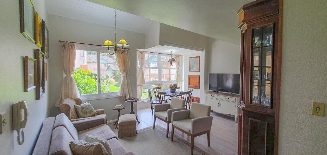 Duplex Floresta Negra - Sua Base Perfeita Em Gramado! Otima Localizacao Lagonegro 500M - 02 Quartos E 02 Banheiros Para Familia Em Condominio Fechad0, Cozinha Completa Com Garagem E Portaria 24H Eksteriør billede